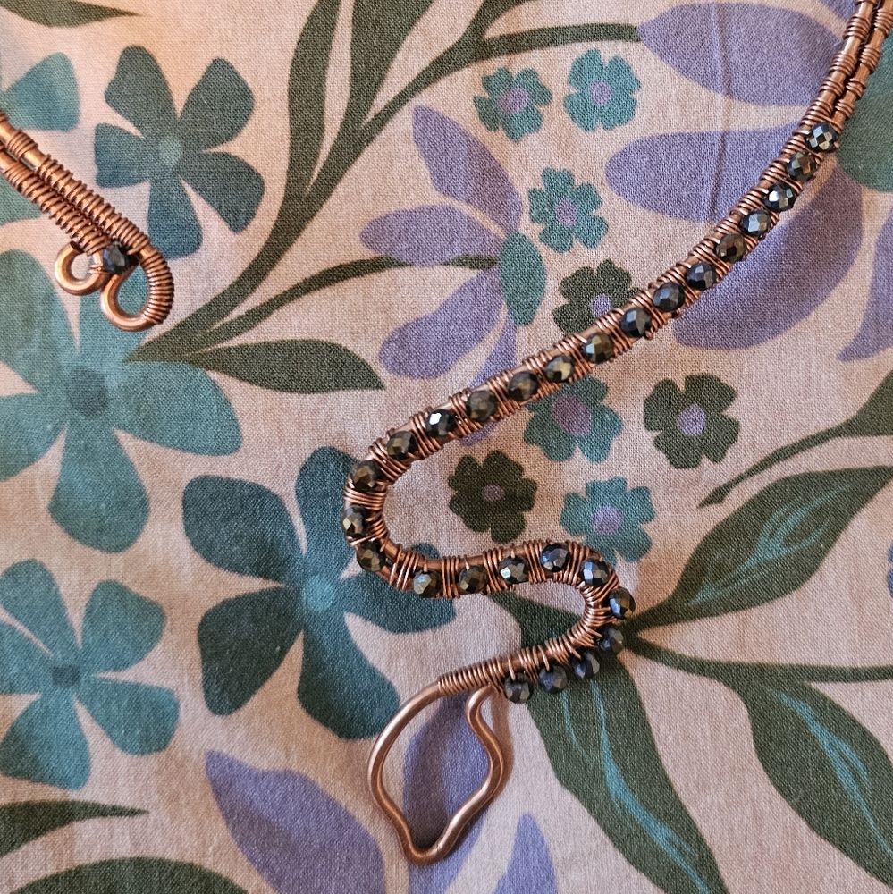 🐍 Copper and Beaded Snake Necklace 🐍 - Picture 4 of 5